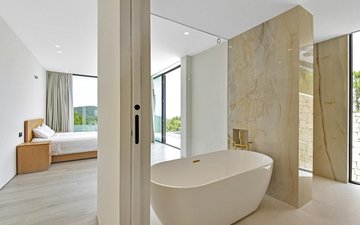 Property slide 18