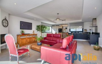 Property slide 5