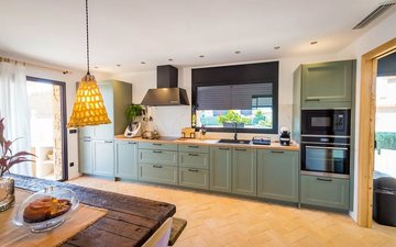 Property slide 16