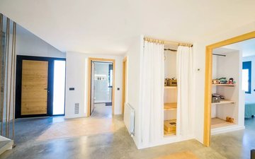 Property slide 10