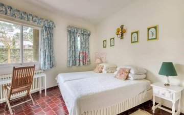 Property slide 19