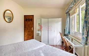 Property slide 20