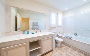 Property slide 15