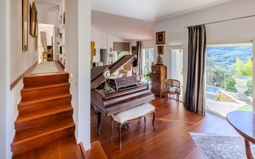 Property slide 8
