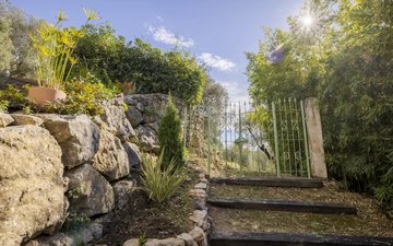 Property slide 10
