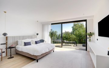Property slide 14