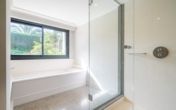 Property slide 16