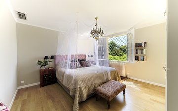 Property slide 10