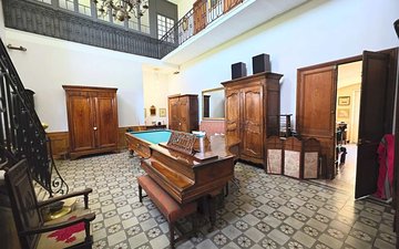Property slide 7