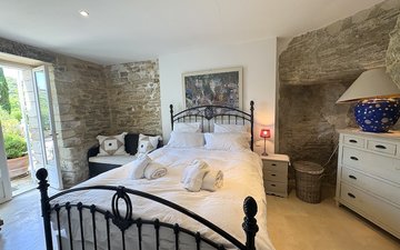 Property slide 10