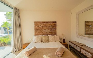 Property slide 14