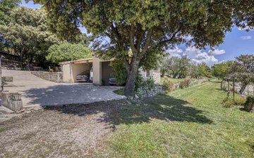 Property slide 10
