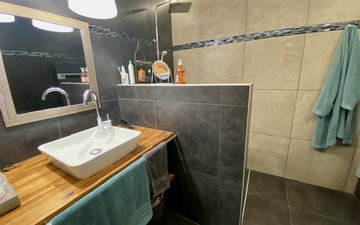 Property slide 16
