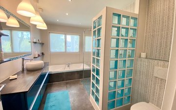 Property slide 18