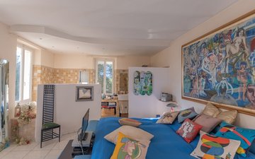 Property slide 7