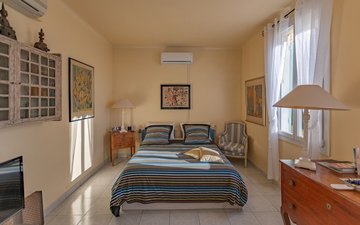 Property slide 14