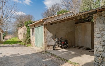 Property slide 16