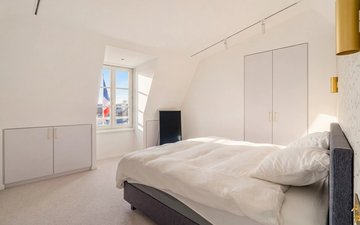 Property slide 7