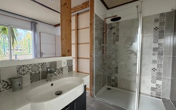 Property slide 20