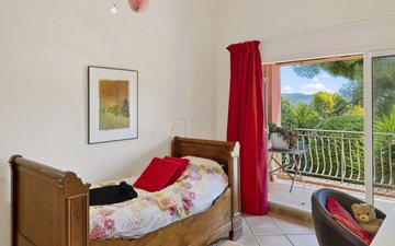 Property slide 15