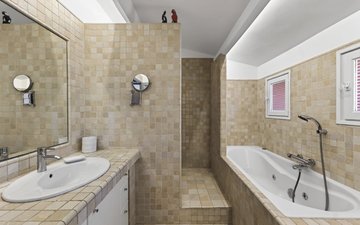 Property slide 20