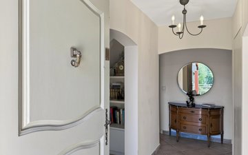 Property slide 10