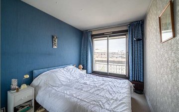 Property slide 18