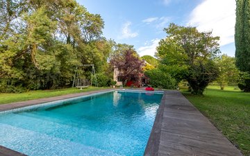 Property slide 18
