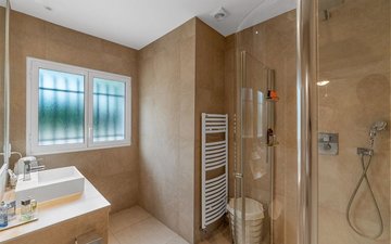 Property slide 14