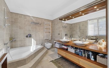 Property slide 20