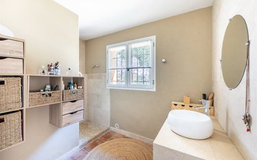 Property slide 15