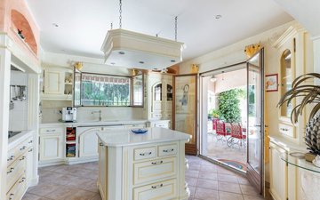 Property slide 15