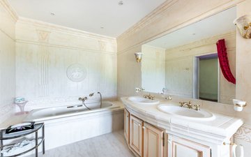 Property slide 17