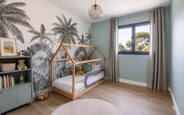 Property slide 10