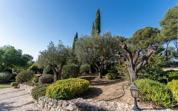 Property slide 14