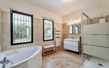 Property slide 10