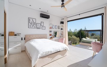 Property slide 10