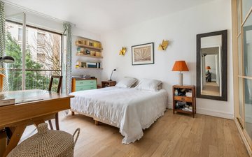 Property slide 10