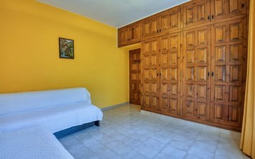 Property slide 17