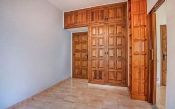 Property slide 19