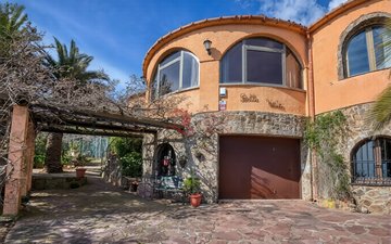 Property slide 5