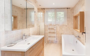 Property slide 18