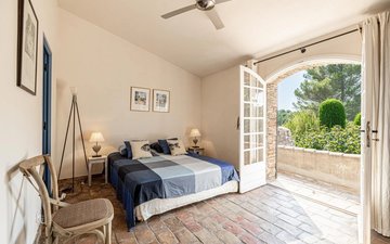 Property slide 6