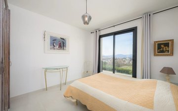 Property slide 7