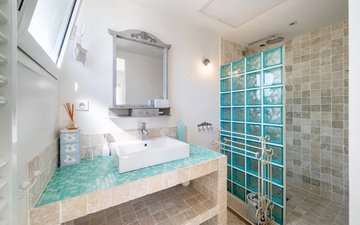 Property slide 19