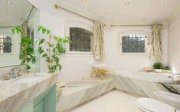 Property slide 10
