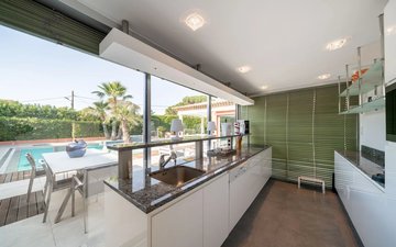 Property slide 10