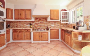 Property slide 15