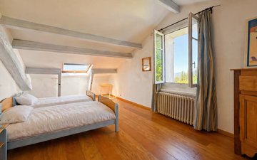 Property slide 19