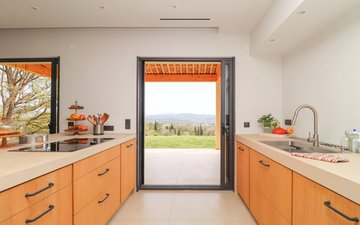 Property slide 10